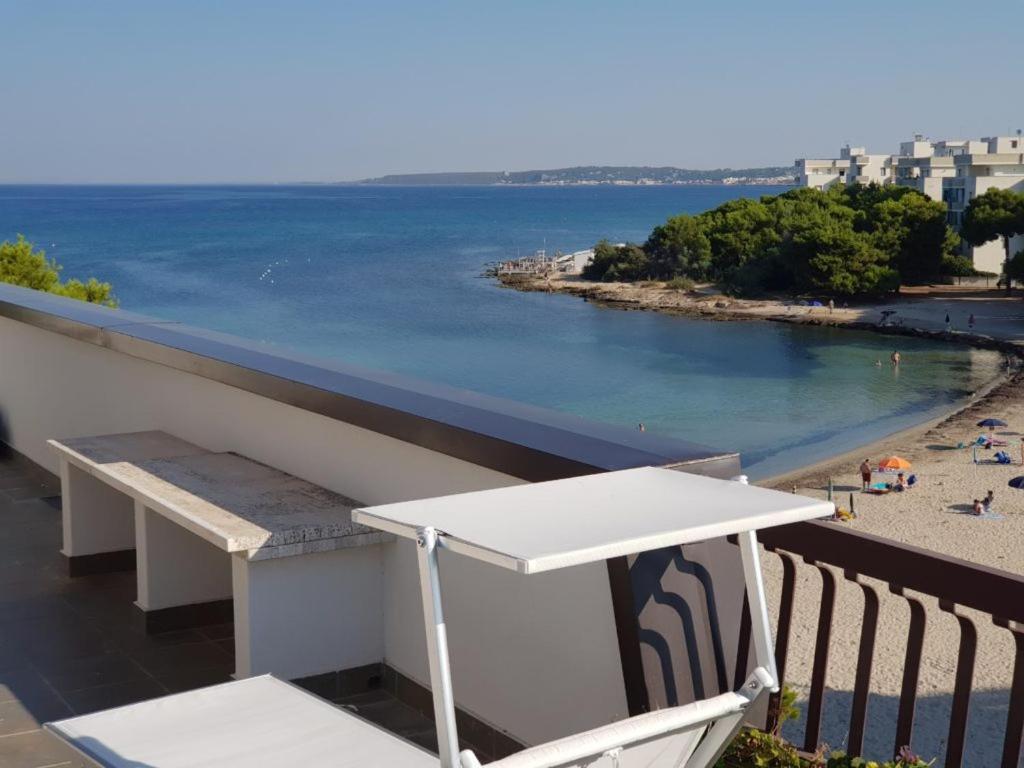 Suite Con Terrazzo Sul Mare E Discesa In Spiaggia A غالّيبولي المظهر الخارجي الصورة